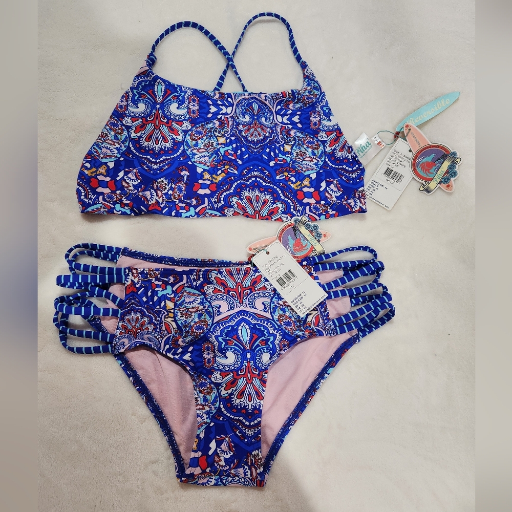 Piha Swimwear New Zeland, Reversible Top, NWT, Size 8